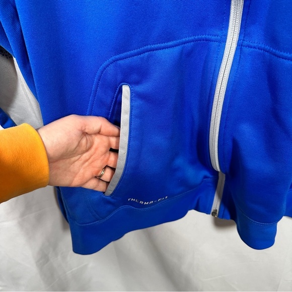 Nike LeBron ThermaFit Performance Hoodie Blue Grey Men’s XL 2014 Limited Release - Picture 10 of 16